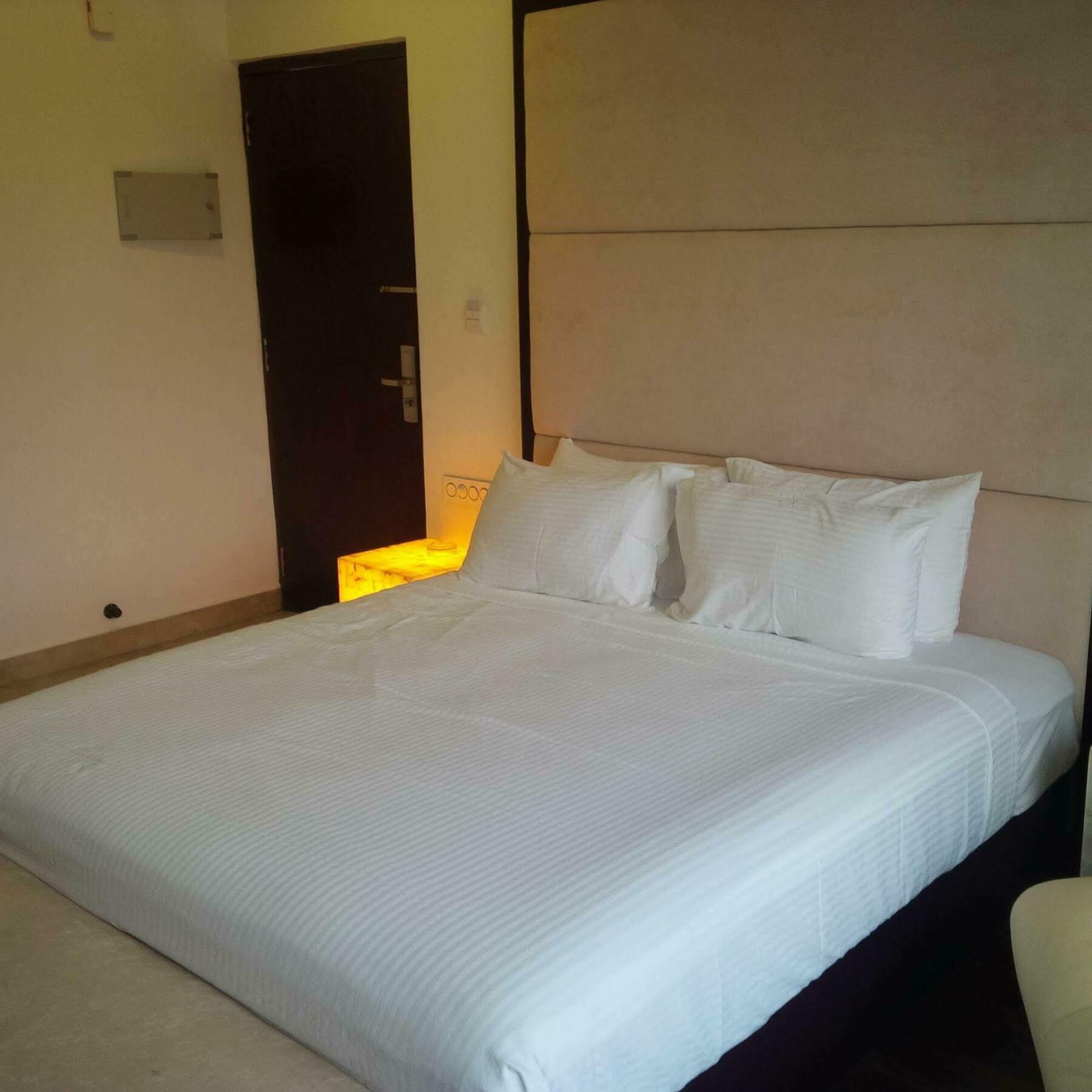 Anora Beach Resort Mahabalipuram Kūvattūr Extérieur photo
